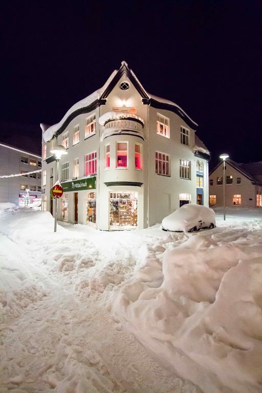Litla Guesthouse イーサフィヨルズゥル エクステリア 写真